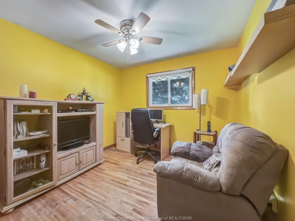 305 Maple Avenue, Lasalle, ON