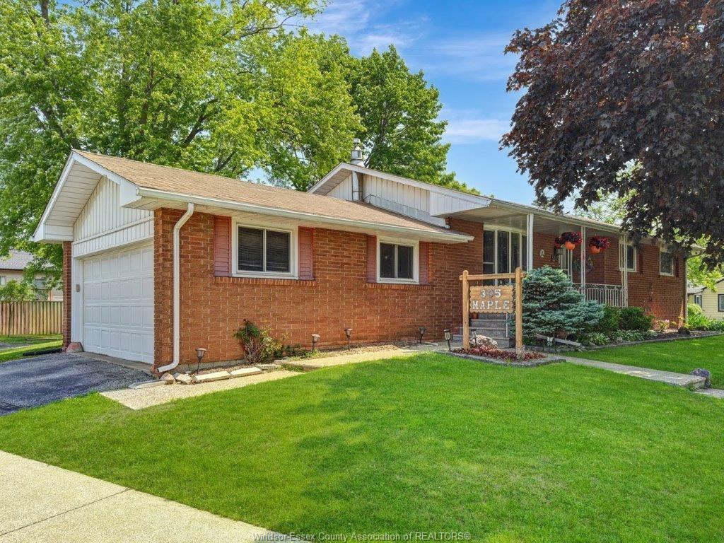 305 Maple Avenue, Lasalle, ON