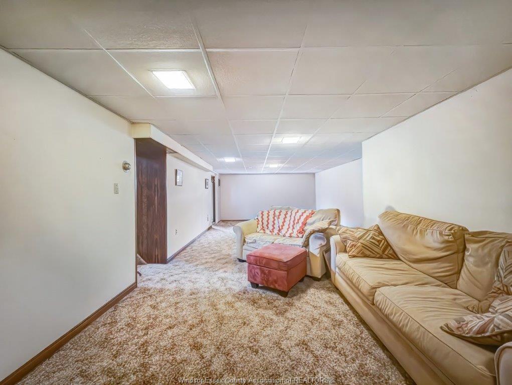 305 Maple Avenue, Lasalle, ON