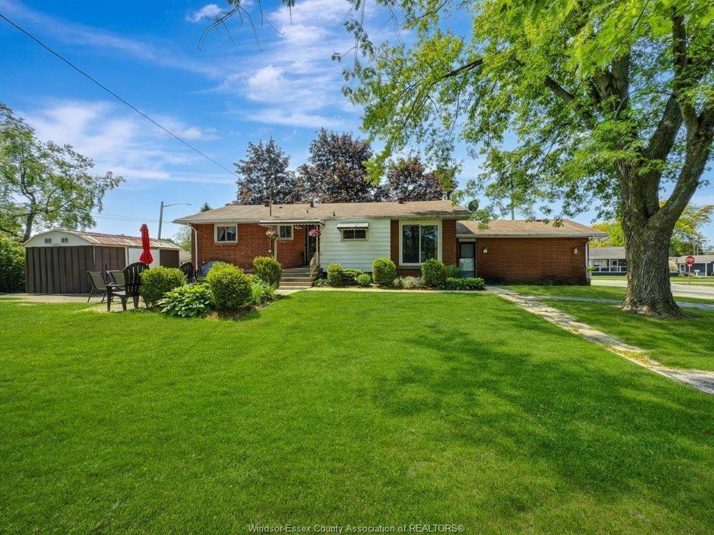 305 Maple Avenue, Lasalle, ON