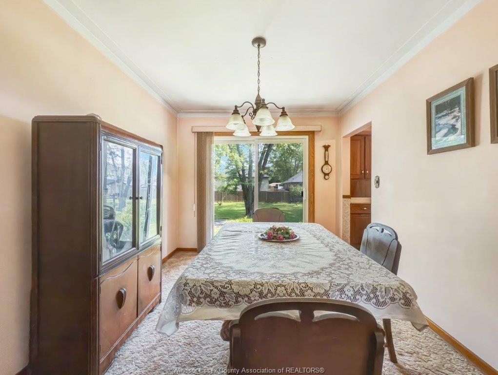 305 Maple Avenue, Lasalle, ON