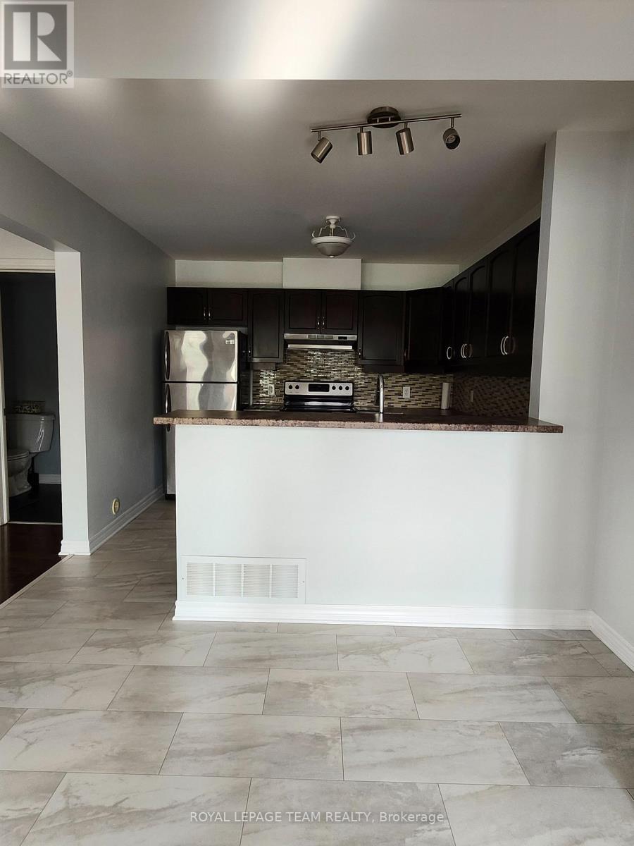 1005 Andora Avenue, Ottawa, ON - Indoor Photo Showing Kitchen