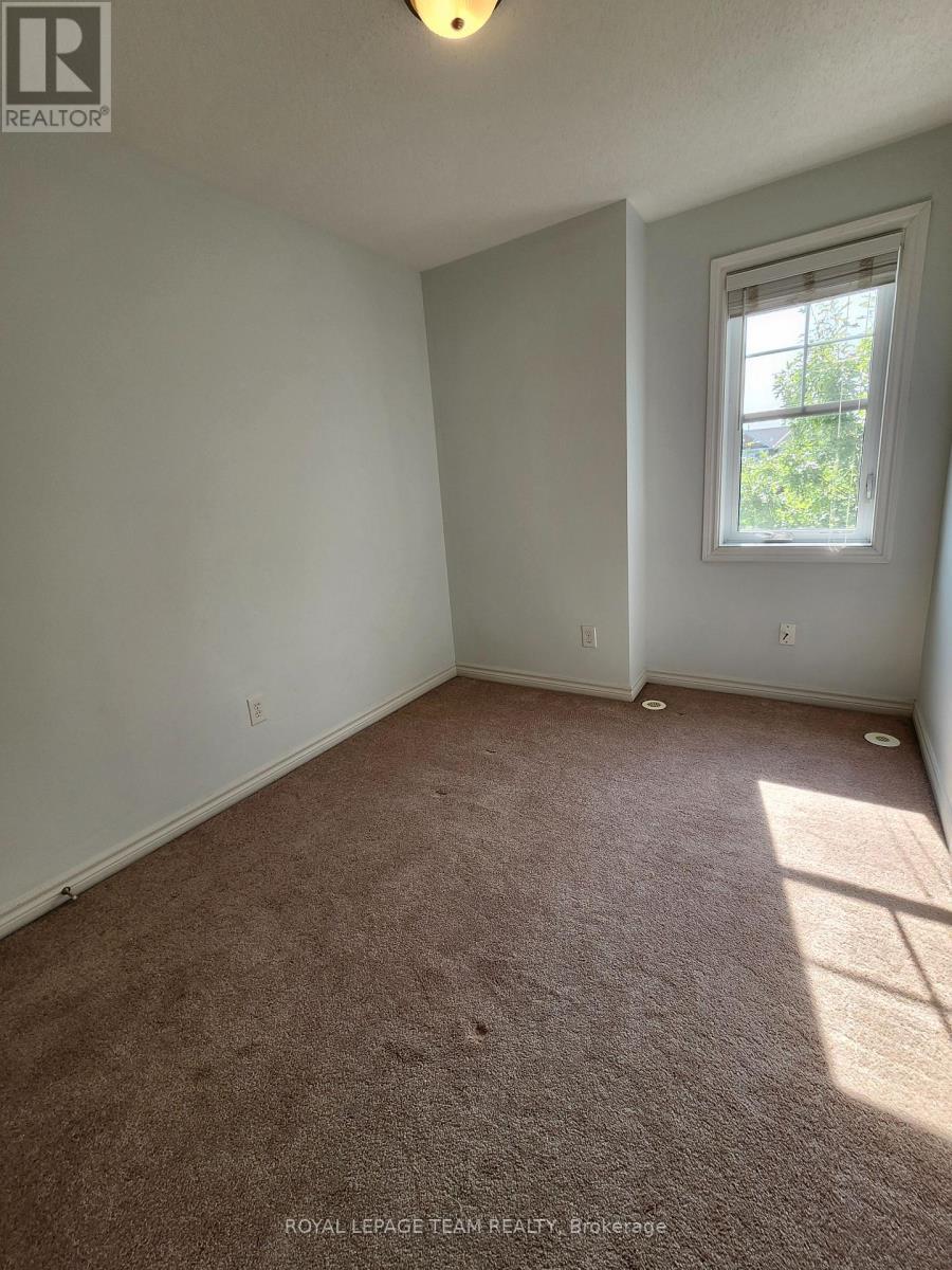 1005 Andora Avenue, Ottawa, ON - Indoor Photo Showing Other Room