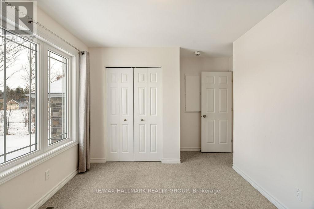 1319 Country Lane, North Dundas, ON - Indoor Photo Showing Other Room