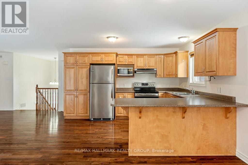 1319 Country Lane, North Dundas, ON - Indoor Photo Showing Kitchen With Stainless Steel Kitchen With Double Sink