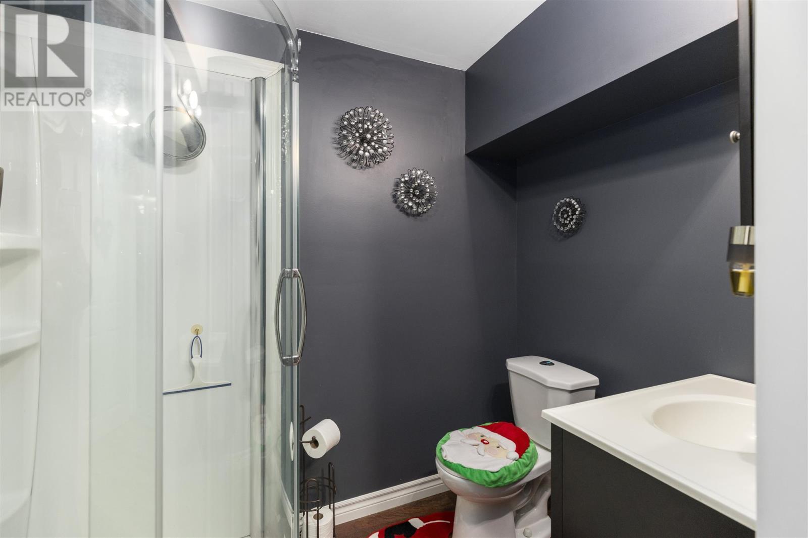 18 Montcalm Rd, Sault Ste. Marie, ON - Indoor Photo Showing Bathroom