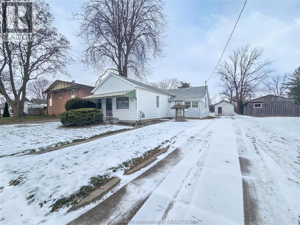 71 Taylor Avenue North East, Chatham, ON - Outdoor