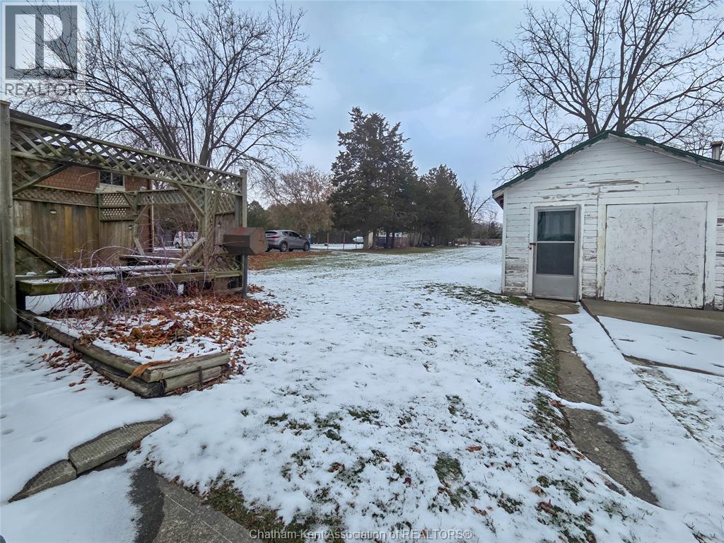 71 Taylor Avenue North East, Chatham, ON - Outdoor