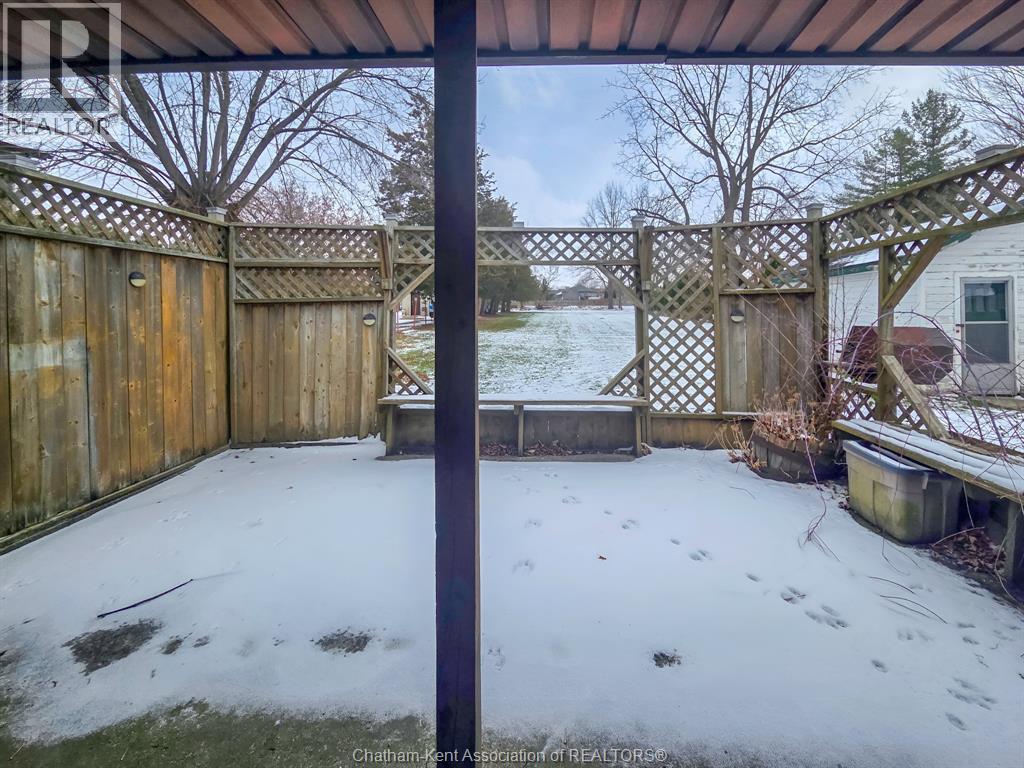 71 Taylor Avenue North East, Chatham, ON - Outdoor