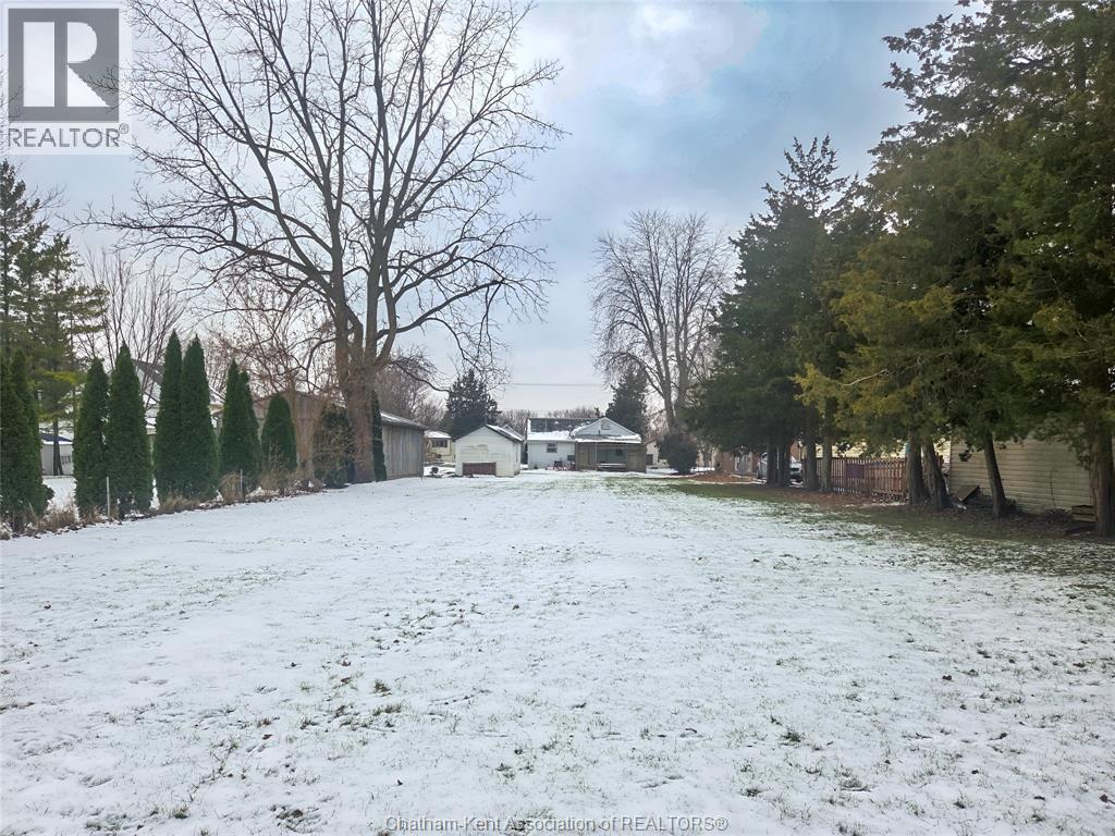 71 Taylor Avenue North East, Chatham, ON - Outdoor