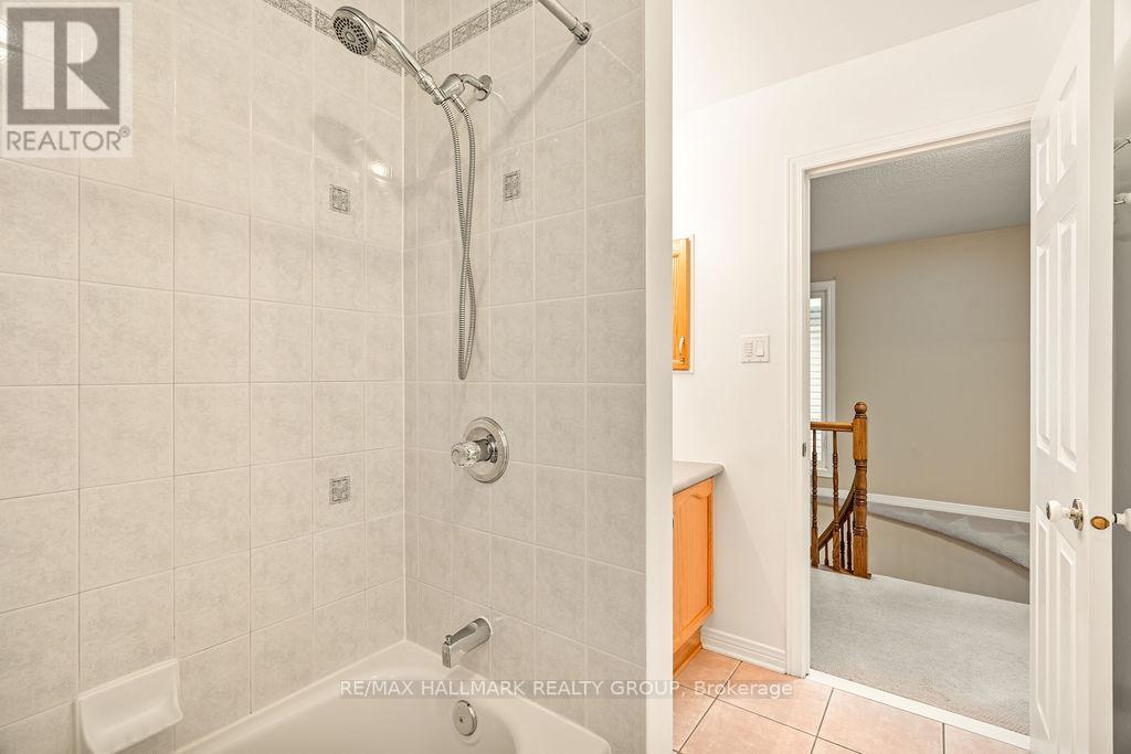 128 Boulder Way, Ottawa, ON - Indoor Photo Showing Bathroom
