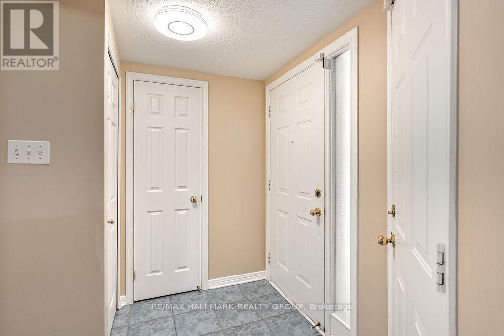 128 Boulder Way, Ottawa, ON - Indoor Photo Showing Other Room