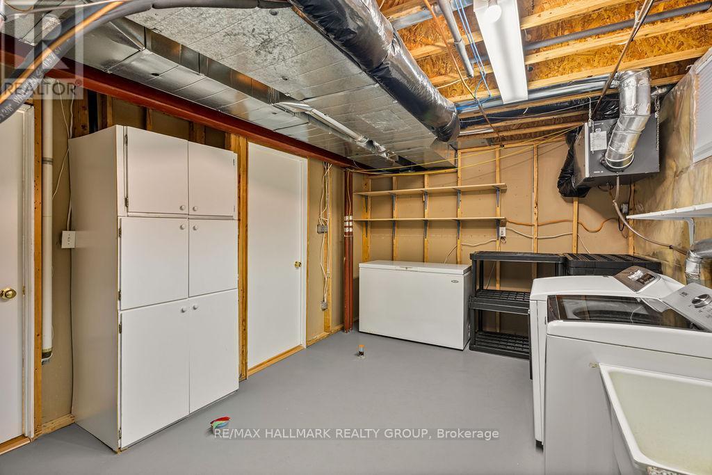 128 Boulder Way, Ottawa, ON - Indoor Photo Showing Laundry Room