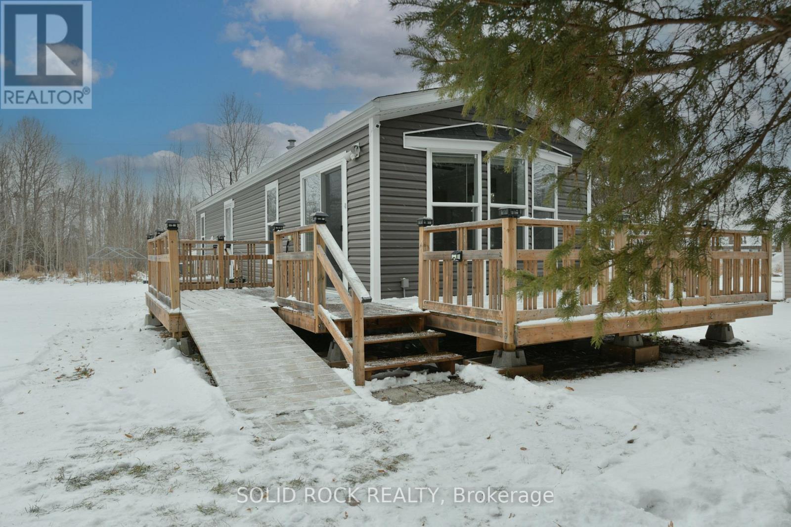 114 Harold Valley Drive, Ottawa, ON - Outdoor