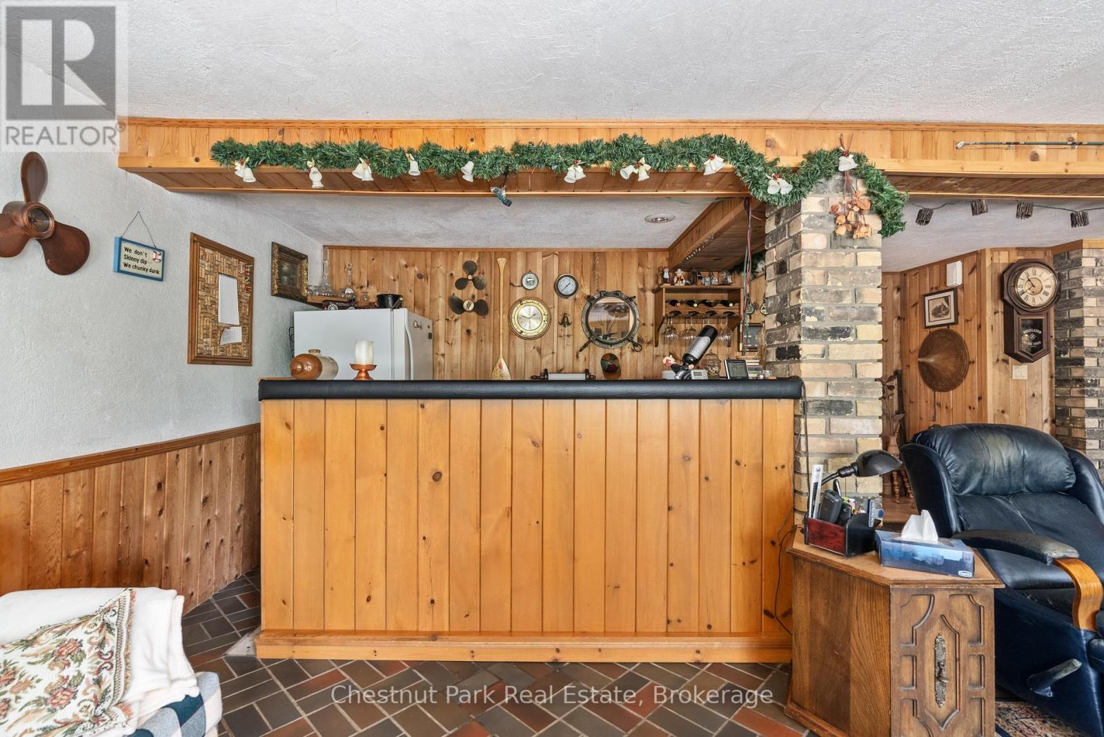 652 North Waseosa Lake Road, Huntsville (Chaffey), ON - Indoor