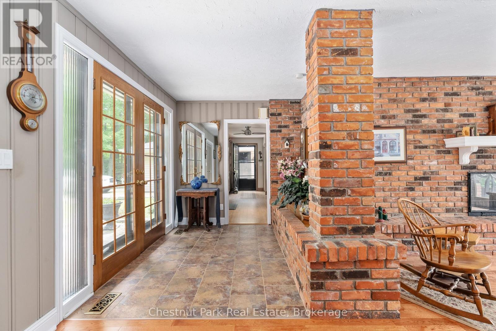 652 North Waseosa Lake Road, Huntsville (Chaffey), ON - Indoor Photo Showing Other Room