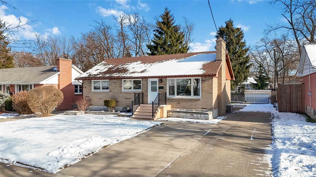 1384 Athena Avenue, Sarnia, ON