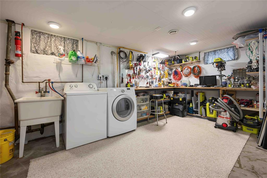 1384 Athena Avenue, Sarnia, ON