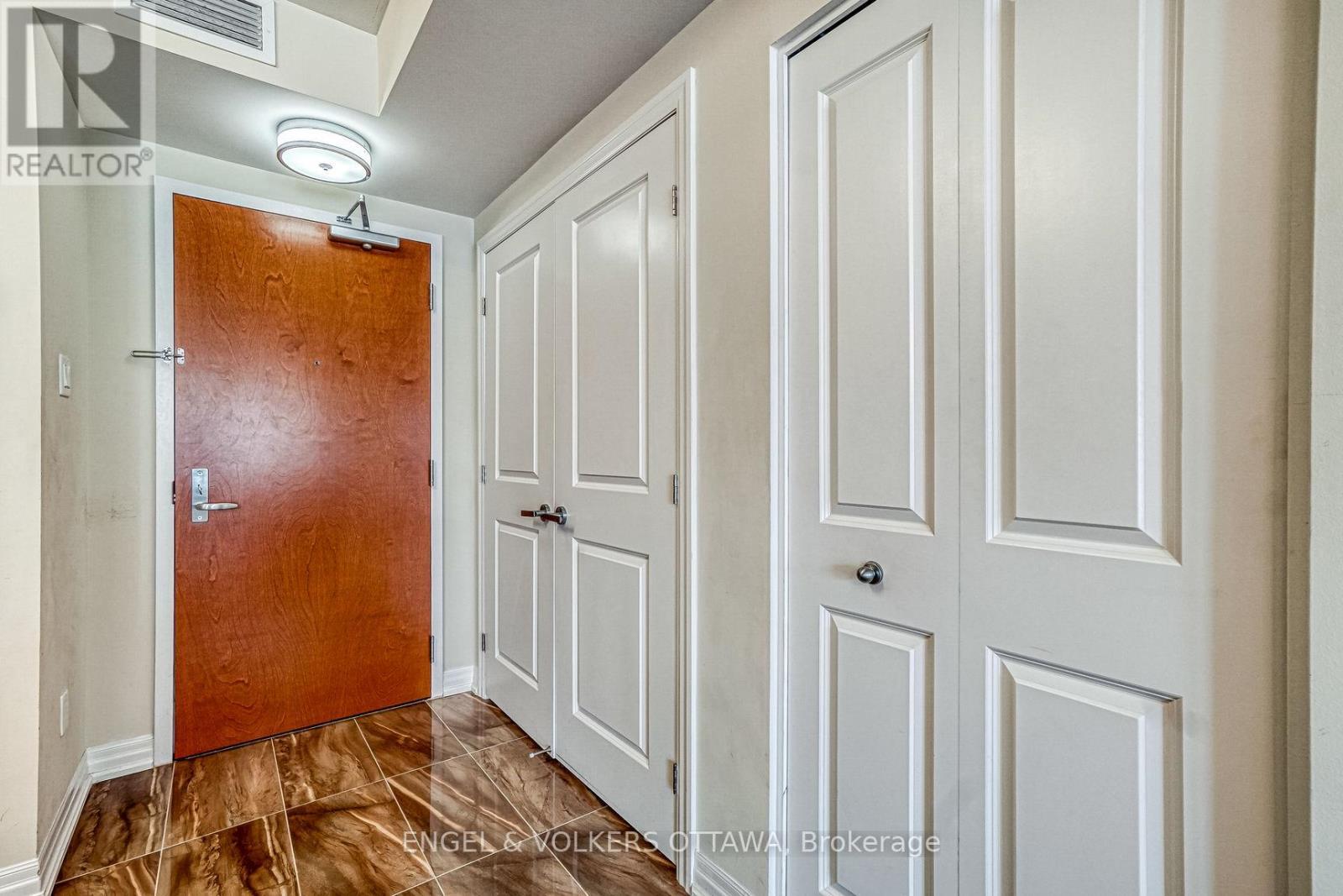 804 - 195 Besserer Street, Ottawa, ON - Indoor Photo Showing Other Room