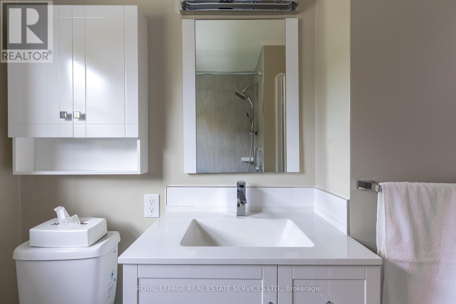 15 Burnelm Drive, Toronto, ON - Indoor