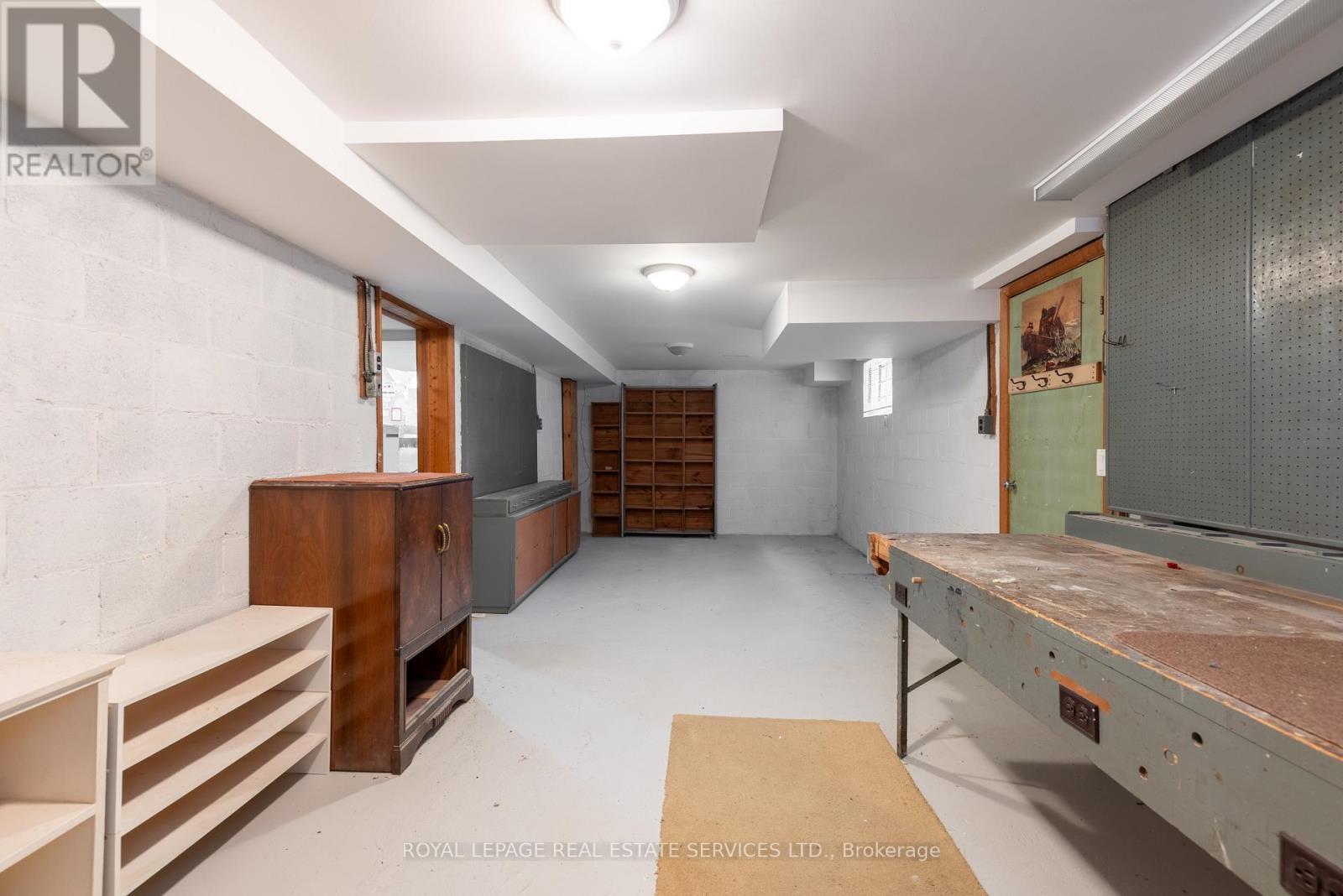 15 Burnelm Drive, Toronto, ON - Indoor Photo Showing Other Room