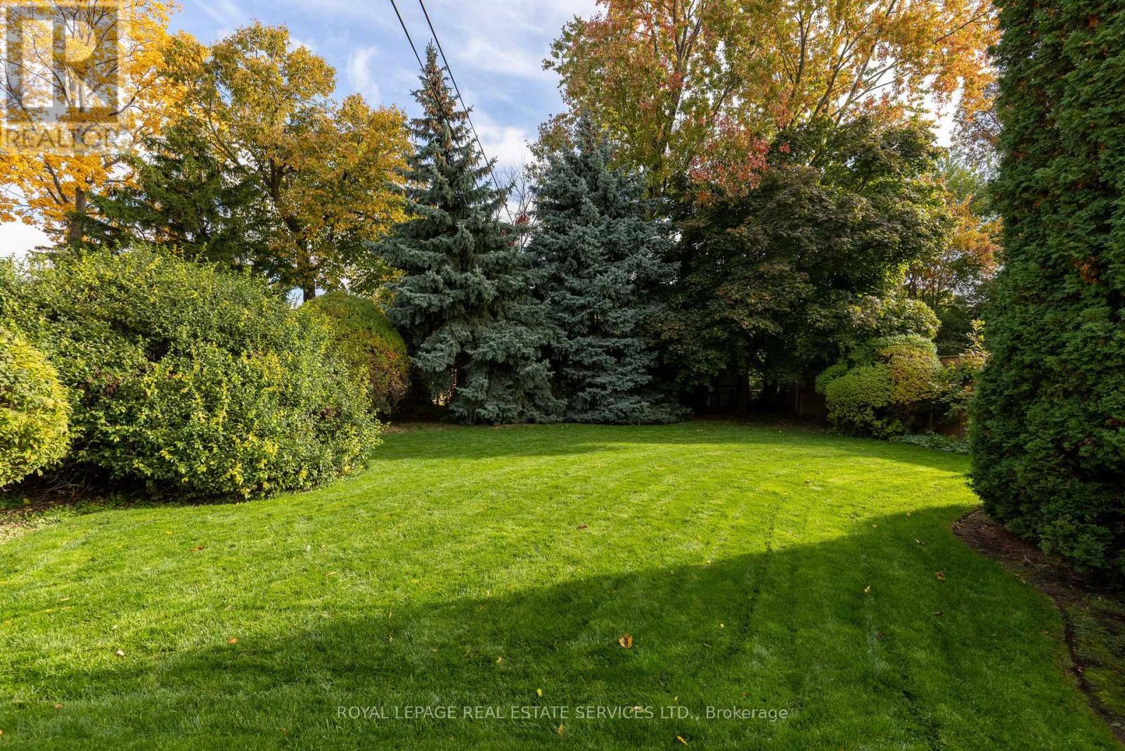 15 Burnelm Drive, Toronto, ON - Outdoor