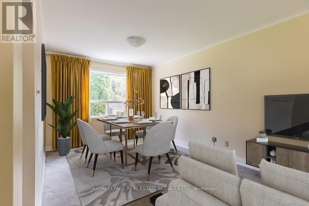 15 Burnelm Drive, Toronto, ON - Indoor Photo Showing Other Room