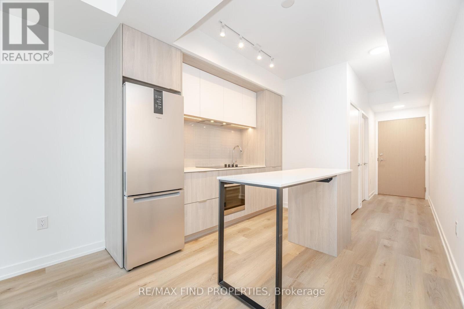 3205 - 395 Square One Drive, Mississauga, ON