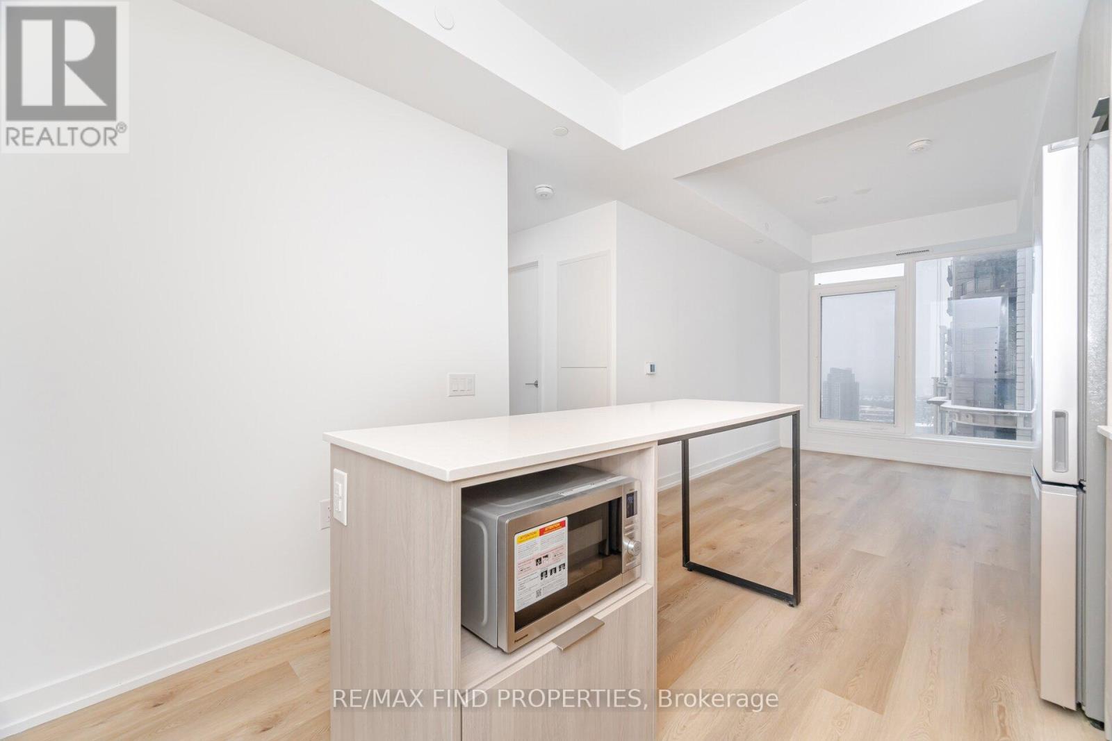 3205 - 395 Square One Drive, Mississauga, ON