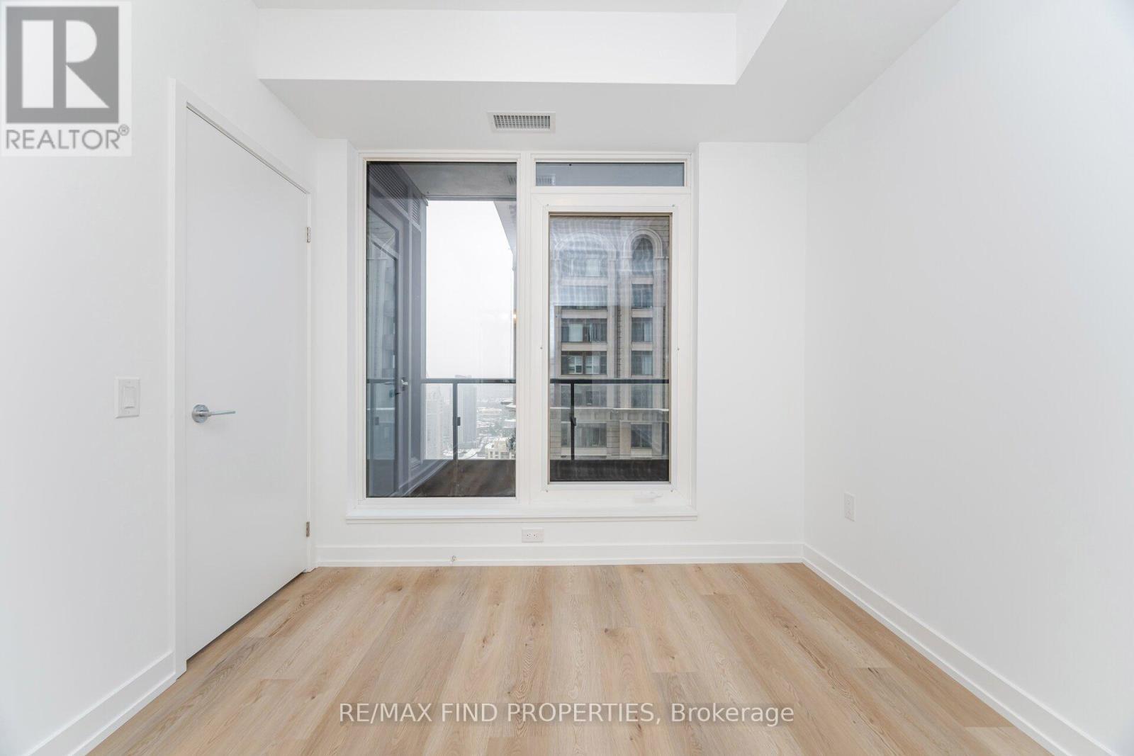 3205 - 395 Square One Drive, Mississauga, ON