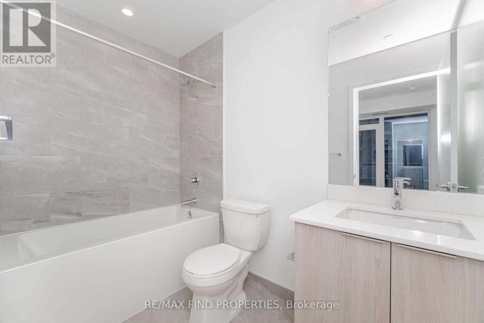 3205 - 395 Square One Drive, Mississauga, ON