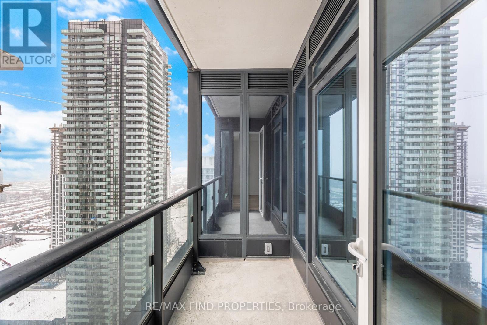 3205 - 395 Square One Drive, Mississauga, ON