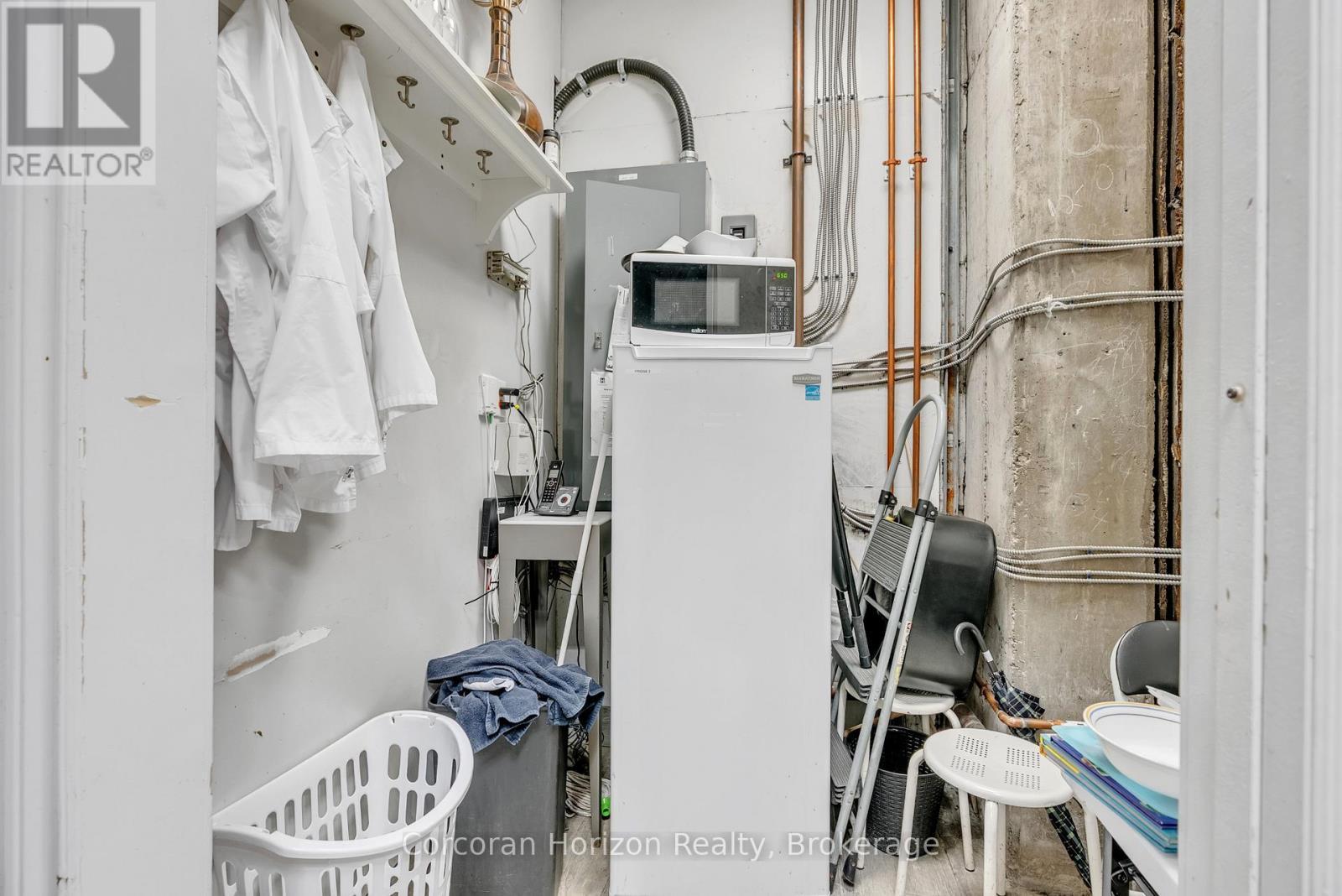 168 - 2 King Street W, Hamilton (Central), ON