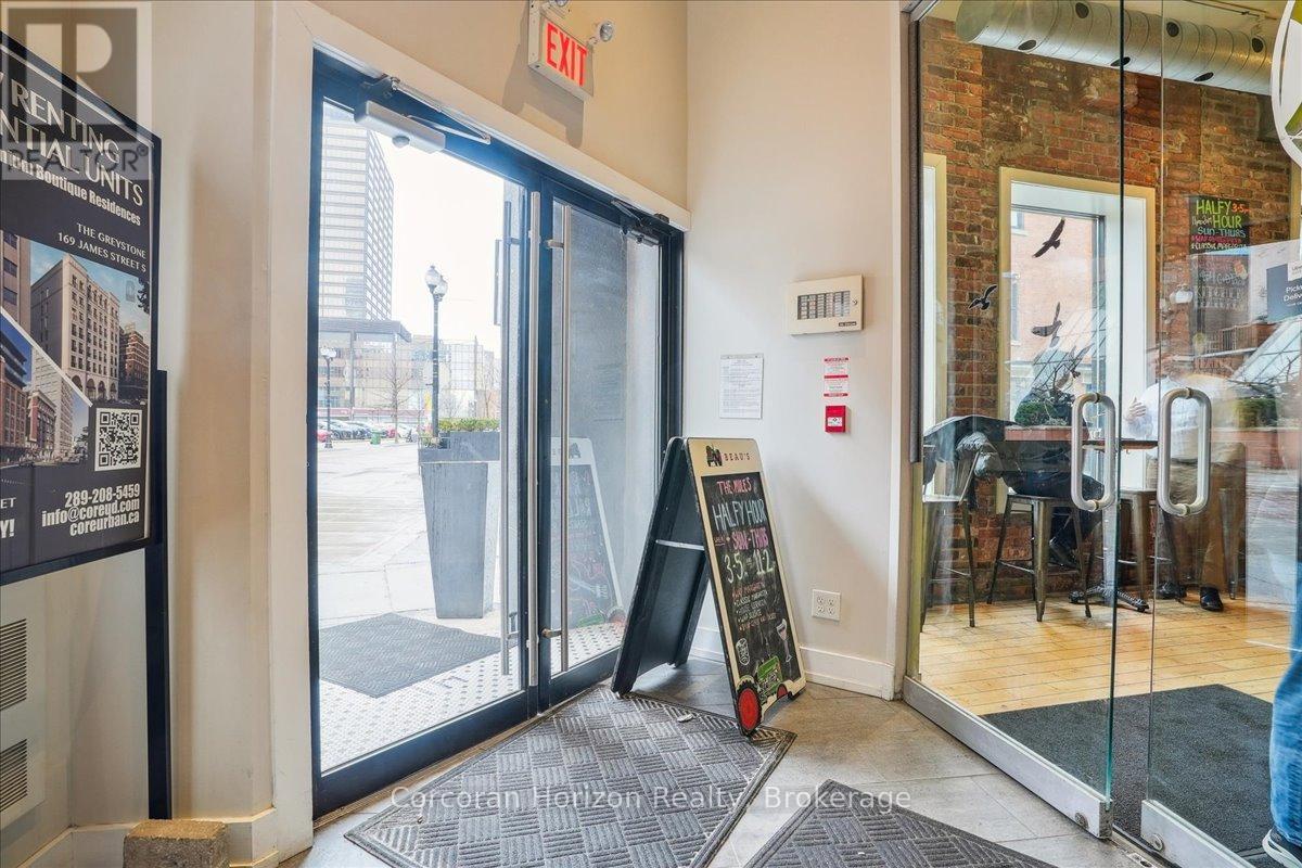 200 - 41 King William Street, Hamilton (Beasley), ON