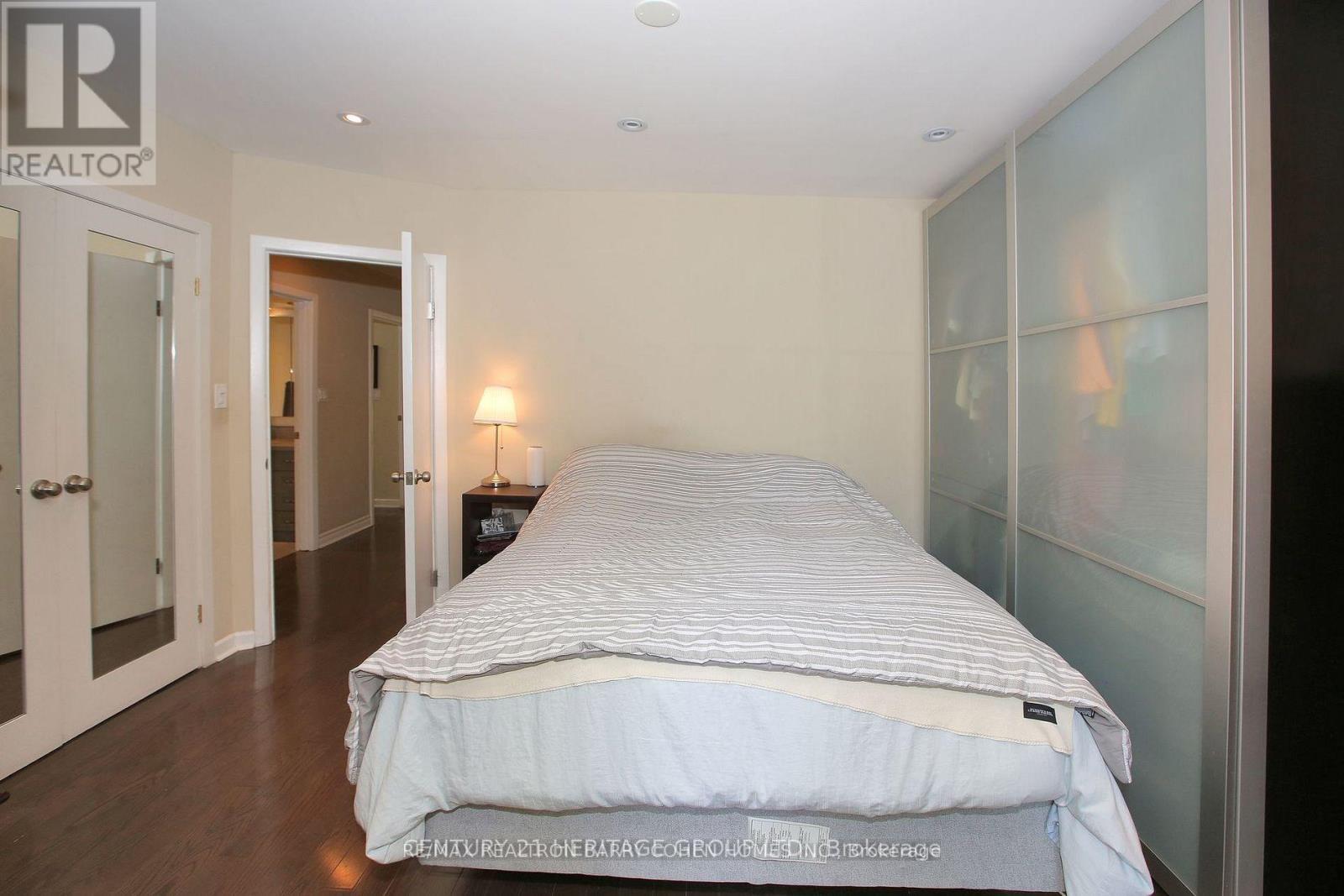 130 Grandview Avenue, Markham, ON - Indoor Photo Showing Bedroom
