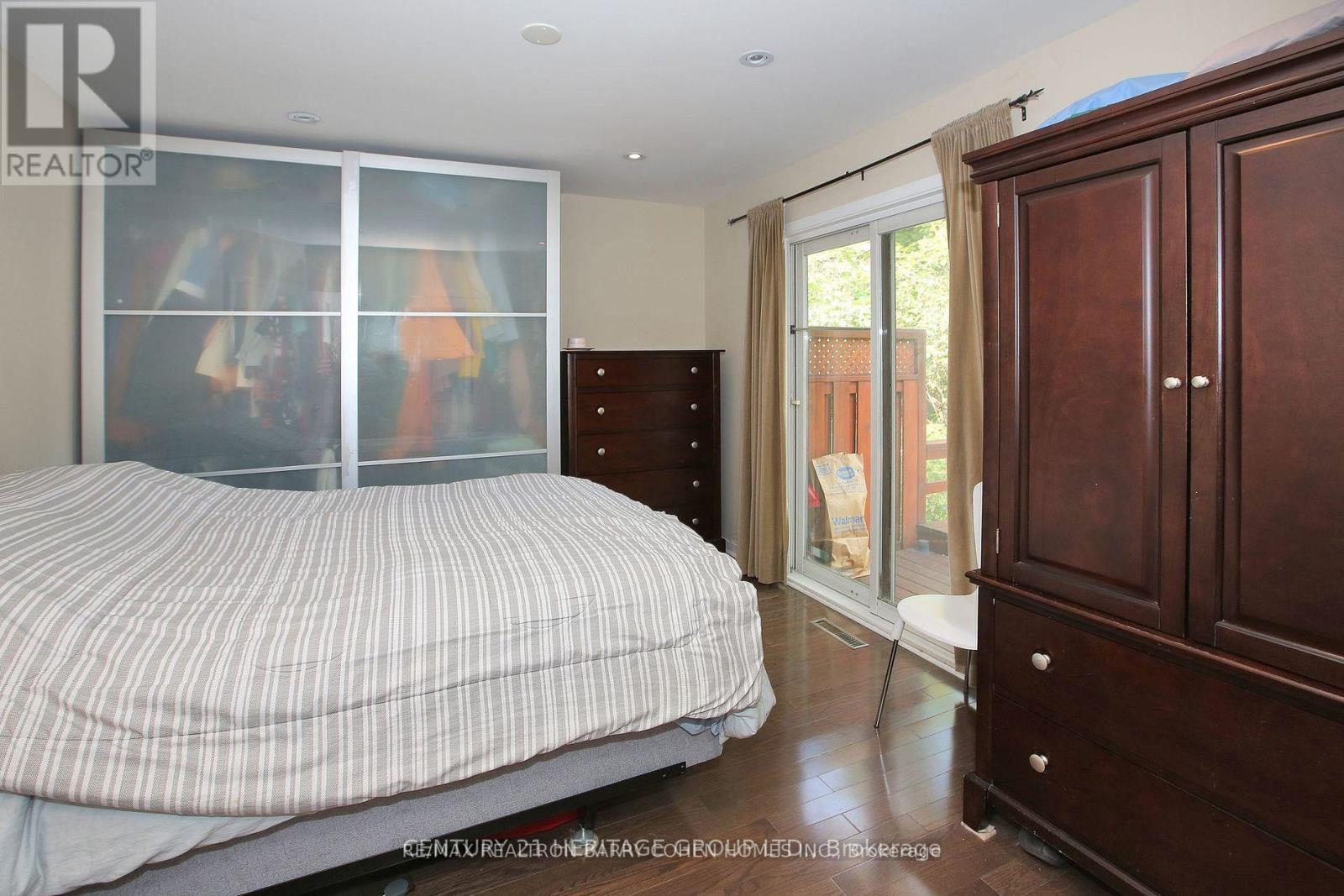 130 Grandview Avenue, Markham, ON - Indoor Photo Showing Bedroom