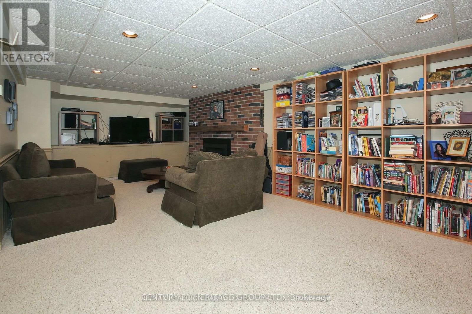 130 Grandview Avenue, Markham, ON - Indoor