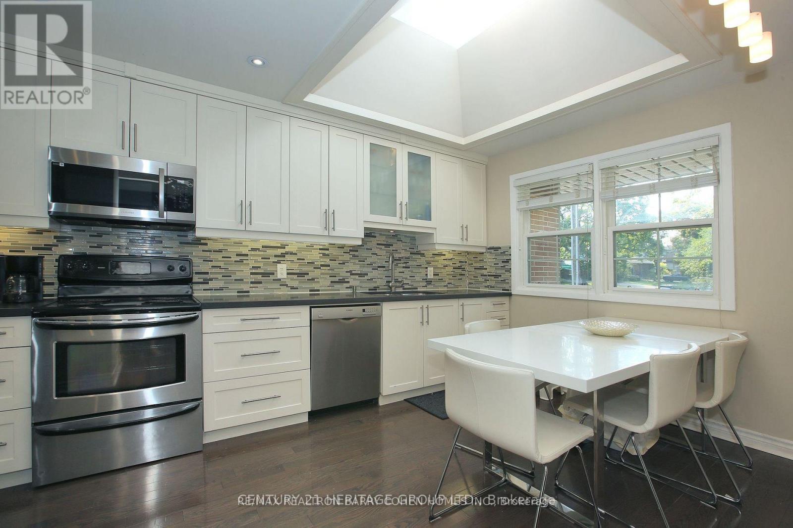 130 Grandview Avenue, Markham, ON - Indoor