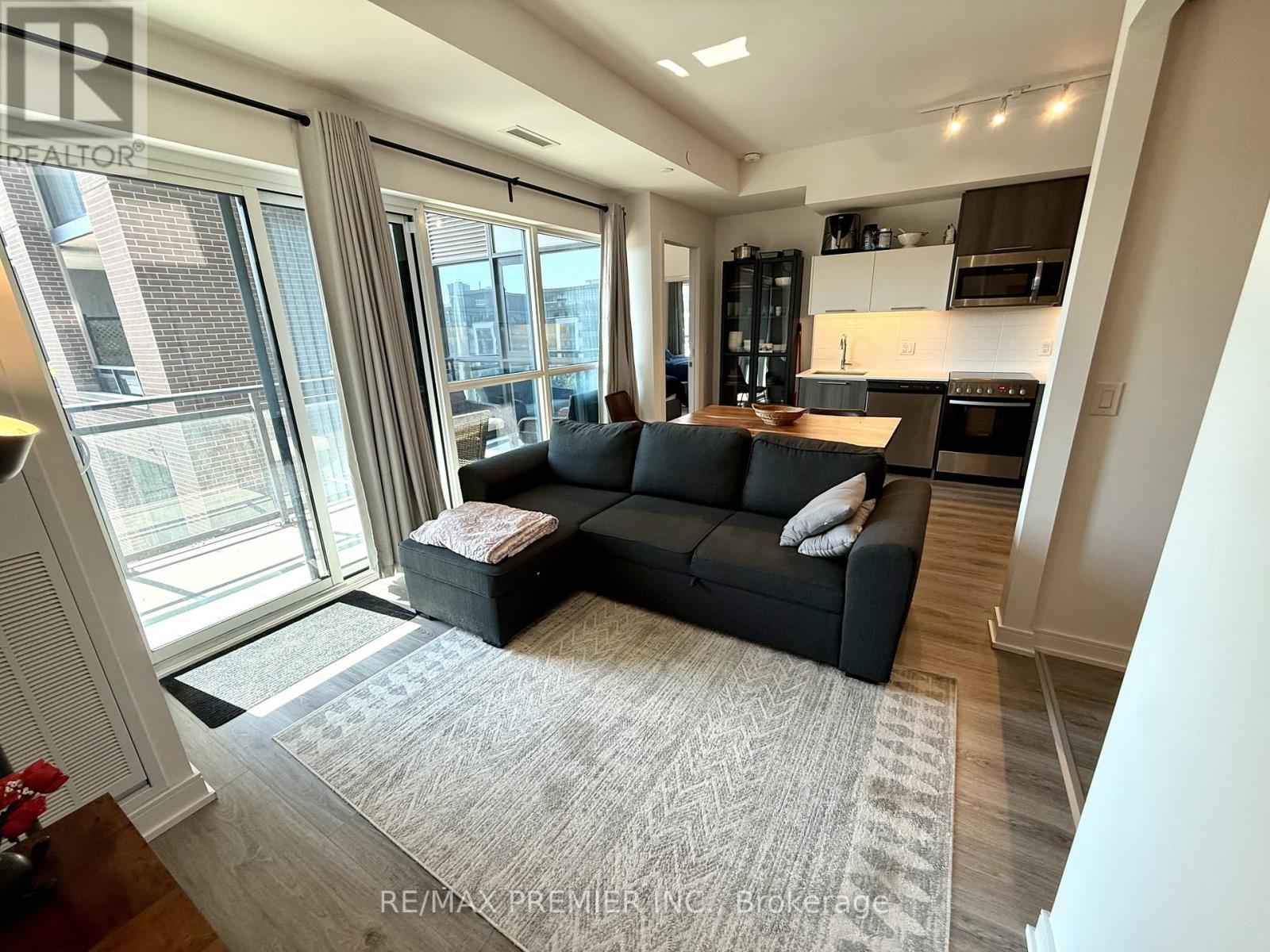 515 - 25 Neighbourhood Lane, Toronto, ON - Indoor Photo Showing Living Room
