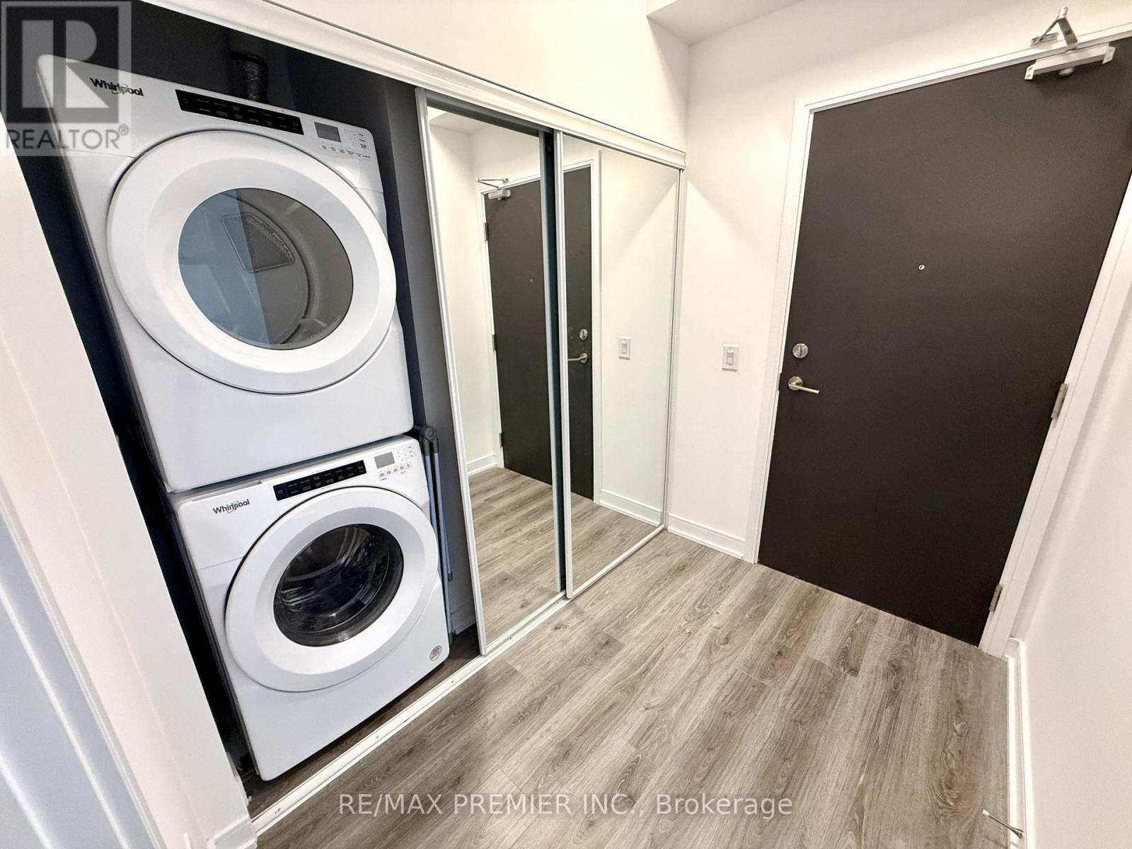515 - 25 Neighbourhood Lane, Toronto, ON - Indoor Photo Showing Laundry Room