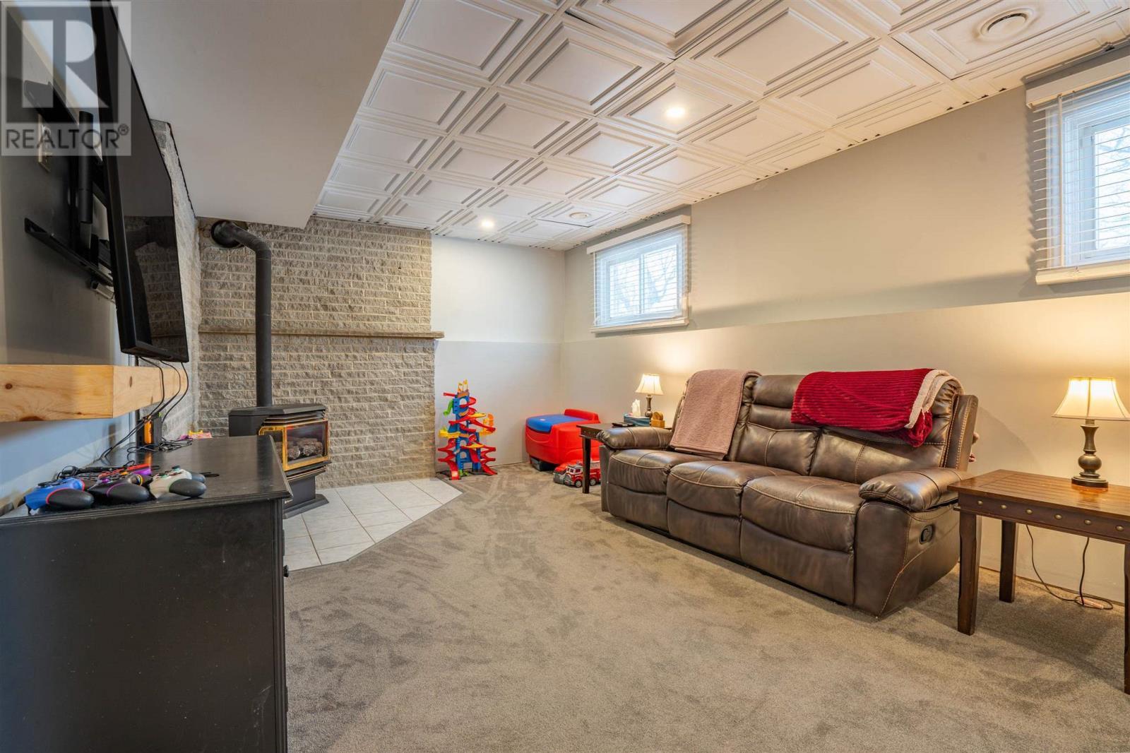 7 Fort Creek Dr, Sault Ste. Marie, ON - Indoor