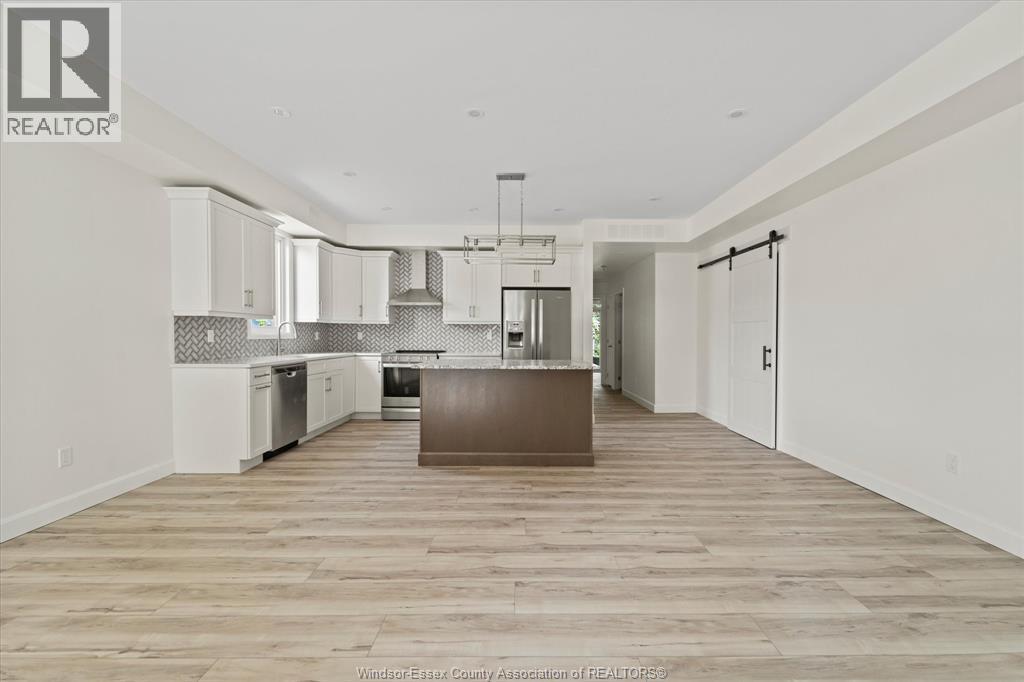 515 Dalhousie Street Unit# 1B, Amherstburg, ON - Indoor Photo Showing Kitchen