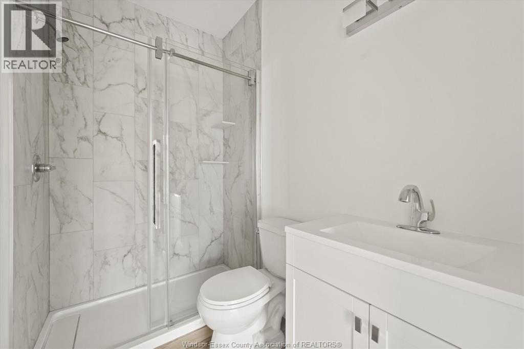 515 Dalhousie Street Unit# 1B, Amherstburg, ON - Indoor Photo Showing Bathroom