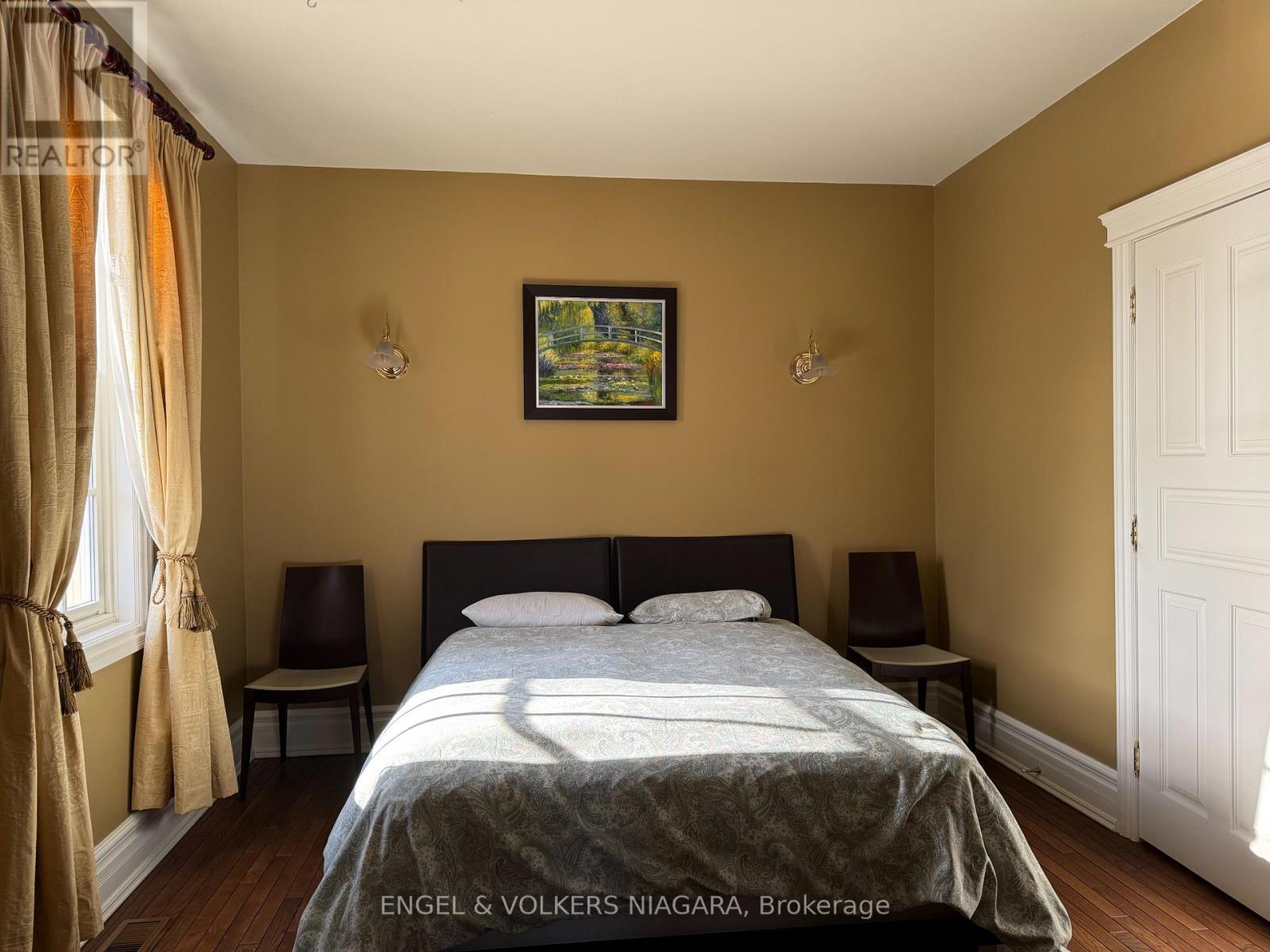 14650 Niagara Parkway, Niagara-On-The-Lake (Queenston), ON - Indoor Photo Showing Bedroom