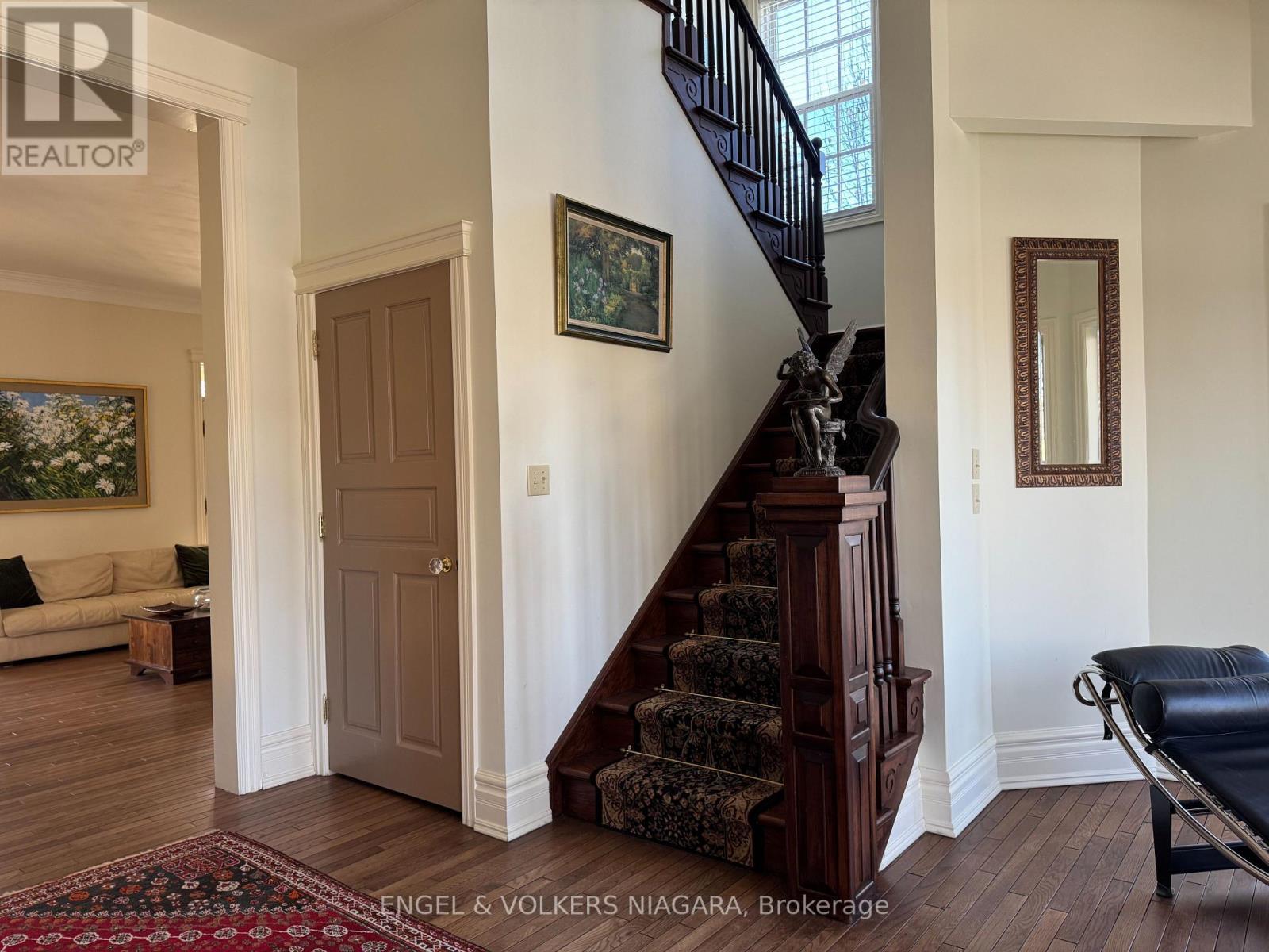 14650 Niagara Parkway, Niagara-On-The-Lake (Queenston), ON - Indoor Photo Showing Other Room