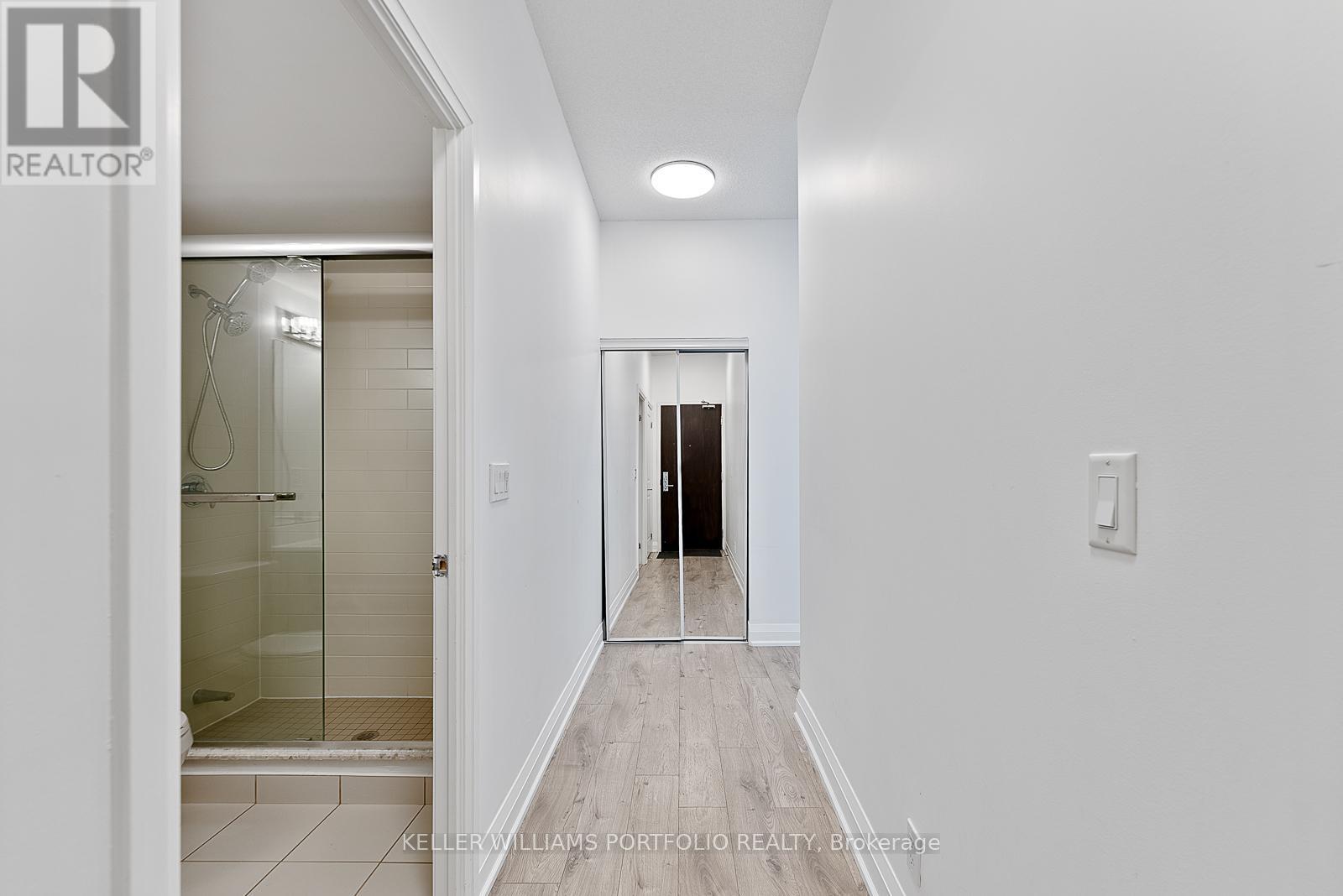 508 - 1185 The Queensway Avenue, Toronto, ON - Indoor