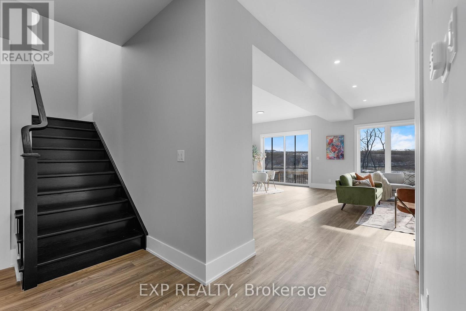 51 Alicia Crescent, Thorold (Hurricane/Merrittville), ON - Indoor Photo Showing Other Room