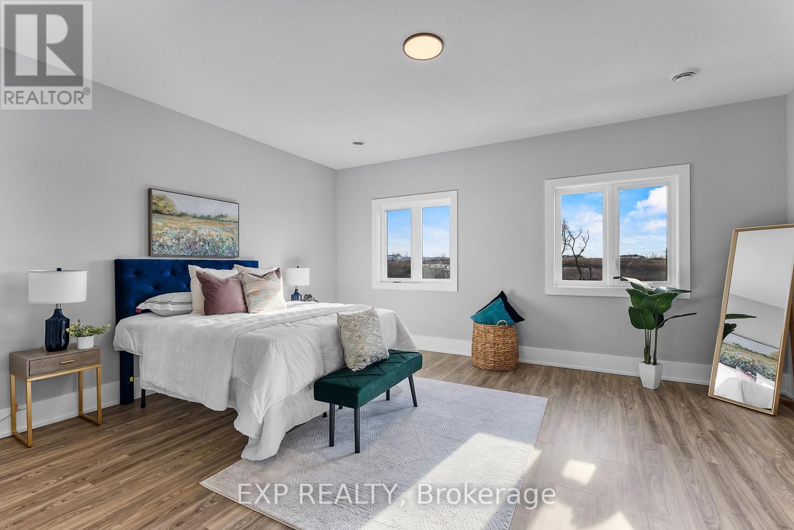 51 Alicia Crescent, Thorold (Hurricane/Merrittville), ON - Indoor Photo Showing Bedroom