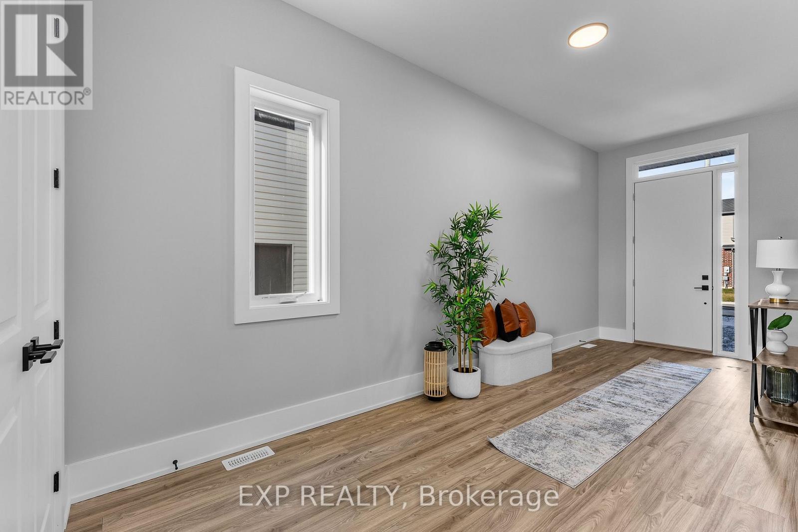 51 Alicia Crescent, Thorold (Hurricane/Merrittville), ON - Indoor Photo Showing Other Room