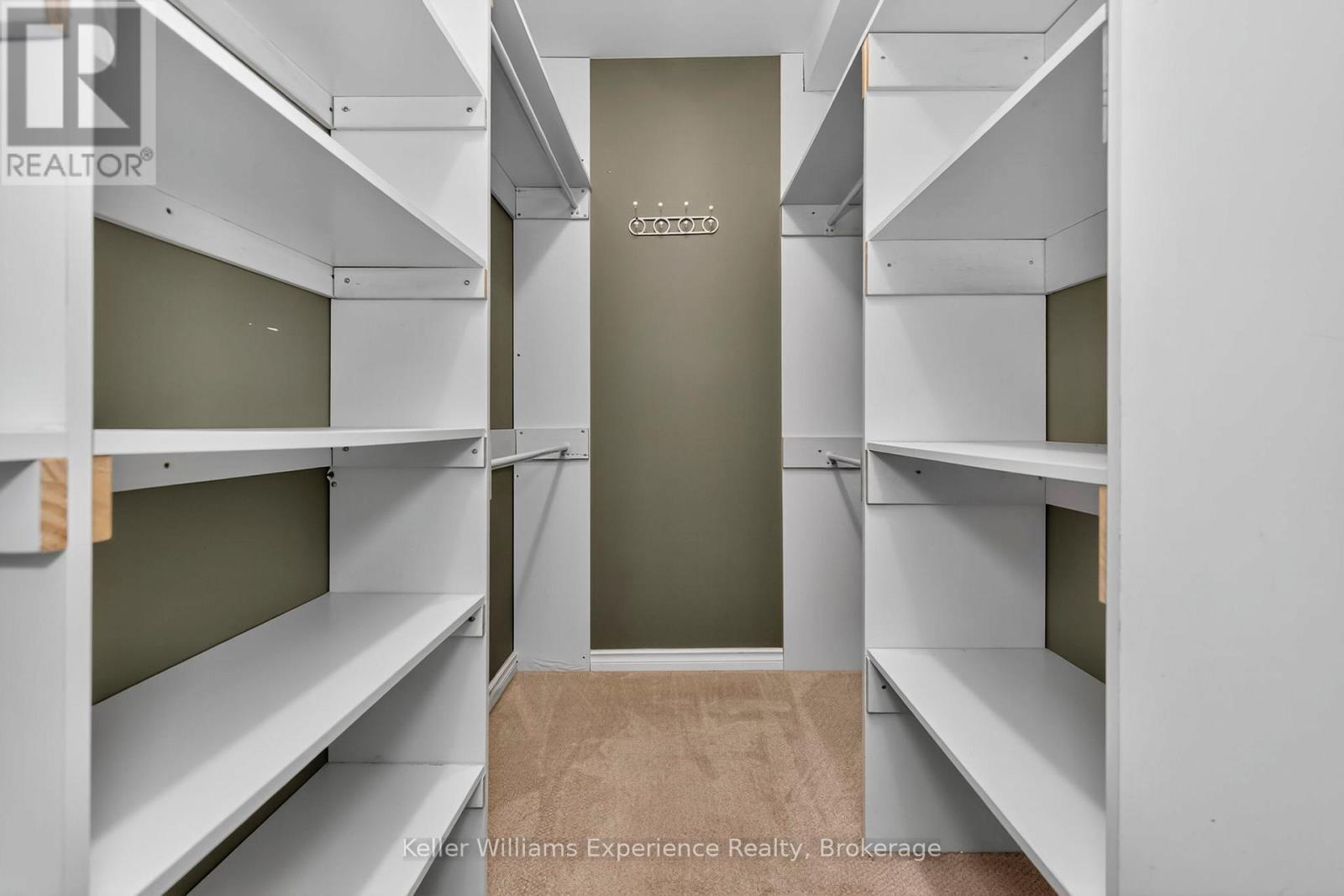 1504 Golf Link Road, Midland, ON - Indoor With Storage